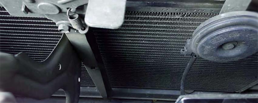 Understanding the Symptoms of Air in Your Car Radiator